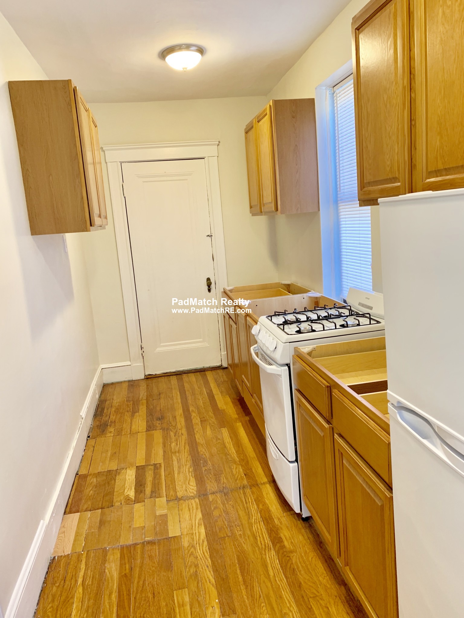 1 bed, 1 bath apartment for rent at 63 Fellsway Unit 18, Medford — photo 10 of 16