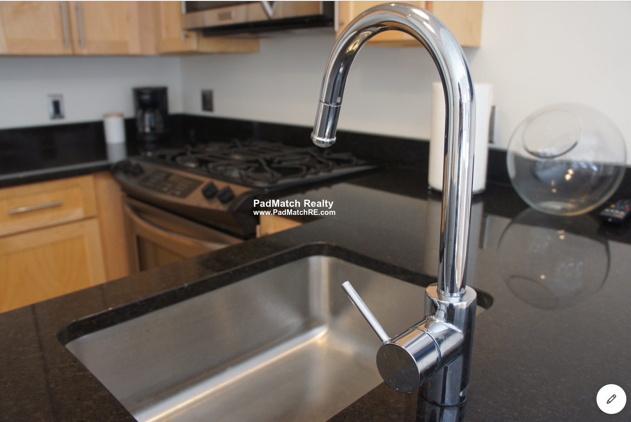 70 Lincoln St, Leather District