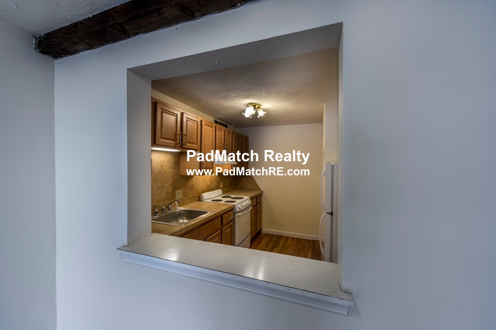 1799 Centre St, Jamaica Plain