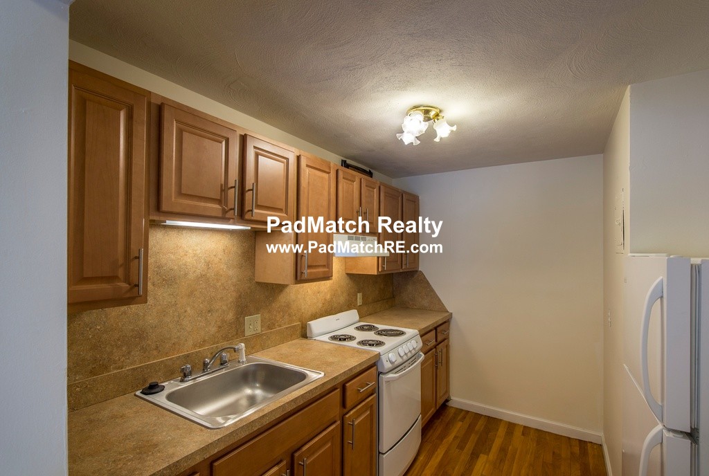 1799 Centre St, Jamaica Plain