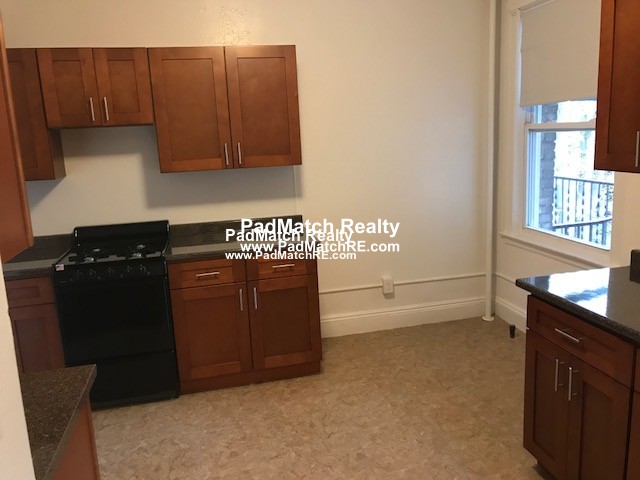 2 bed, 1 bath apartment for rent at 1638 Commonwealth Ave Unit 9, Brighton — photo 9 of 26