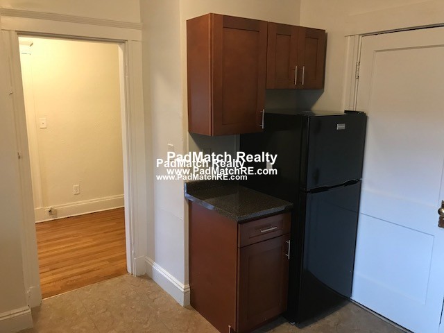2 bed, 1 bath apartment for rent at 1638 Commonwealth Ave Unit 9, Brighton — photo 6 of 26