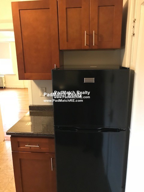2 bed, 1 bath apartment for rent at 1638 Commonwealth Ave Unit 9, Brighton — photo 5 of 26