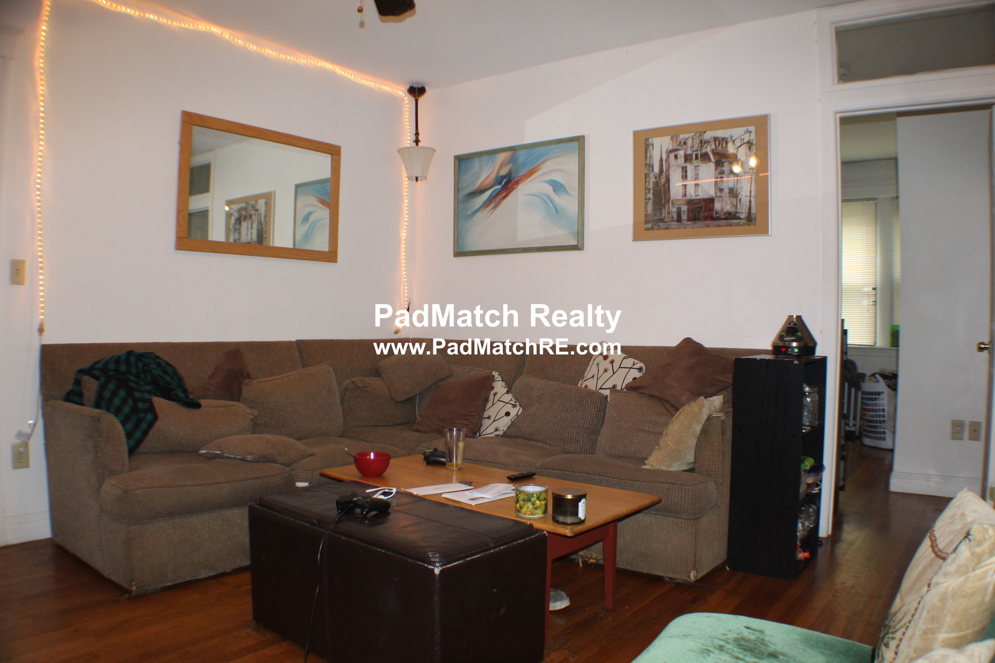 4 bed, 2 bath apartment for rent at 23 Egremont Rd Unit 1, Brighton — photo 2 of 9