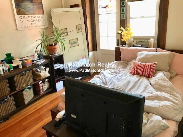 1589 Beacon St, Coolidge Corner