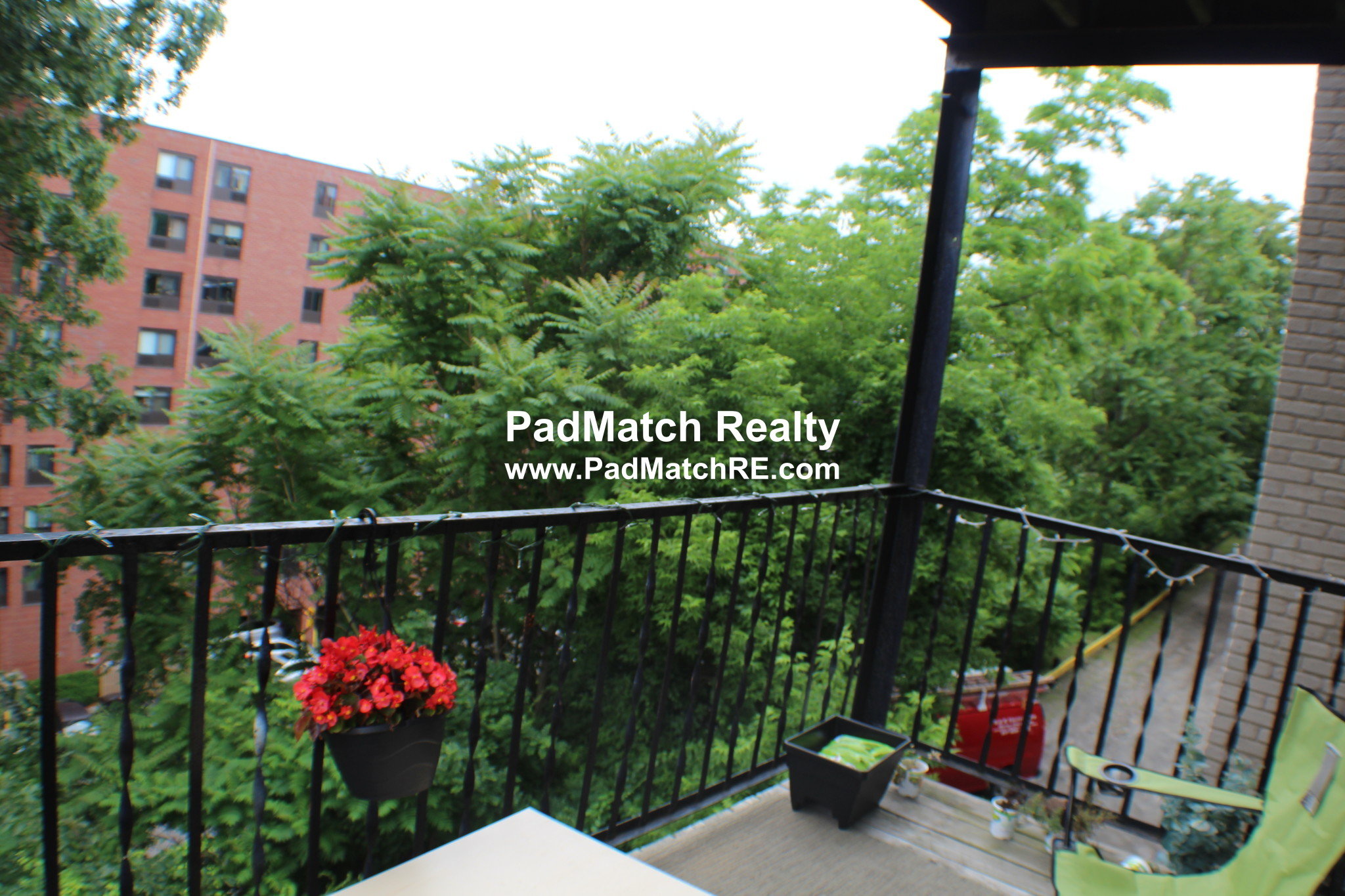 1626 Commonwealth Ave, Brighton