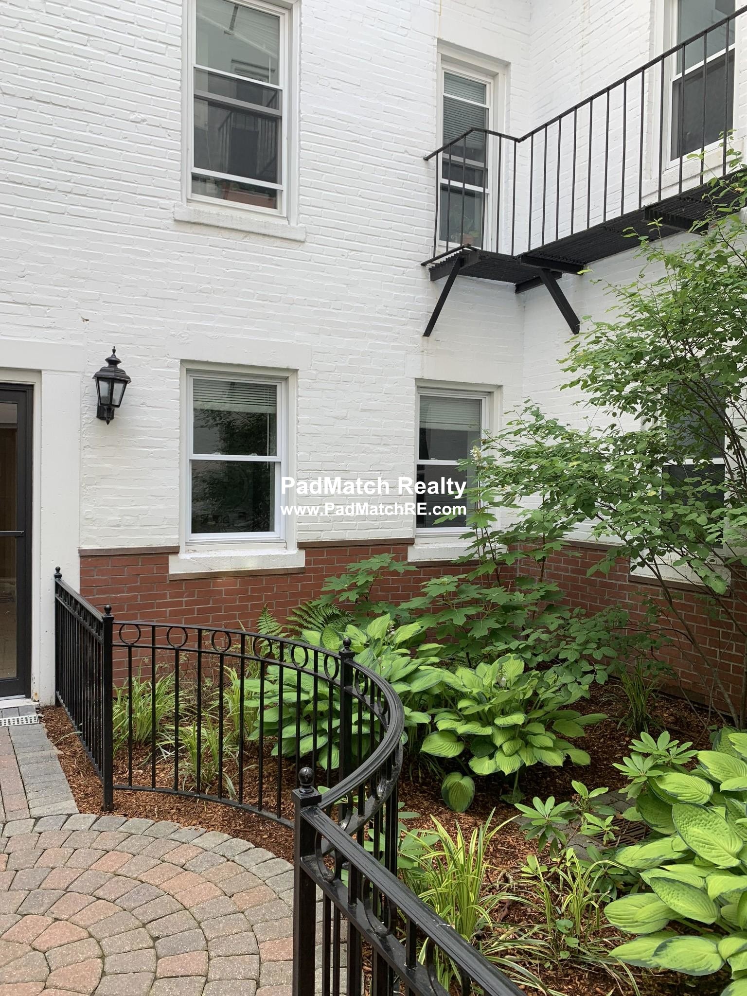 3 Chauncy St, Neighborhood Nine