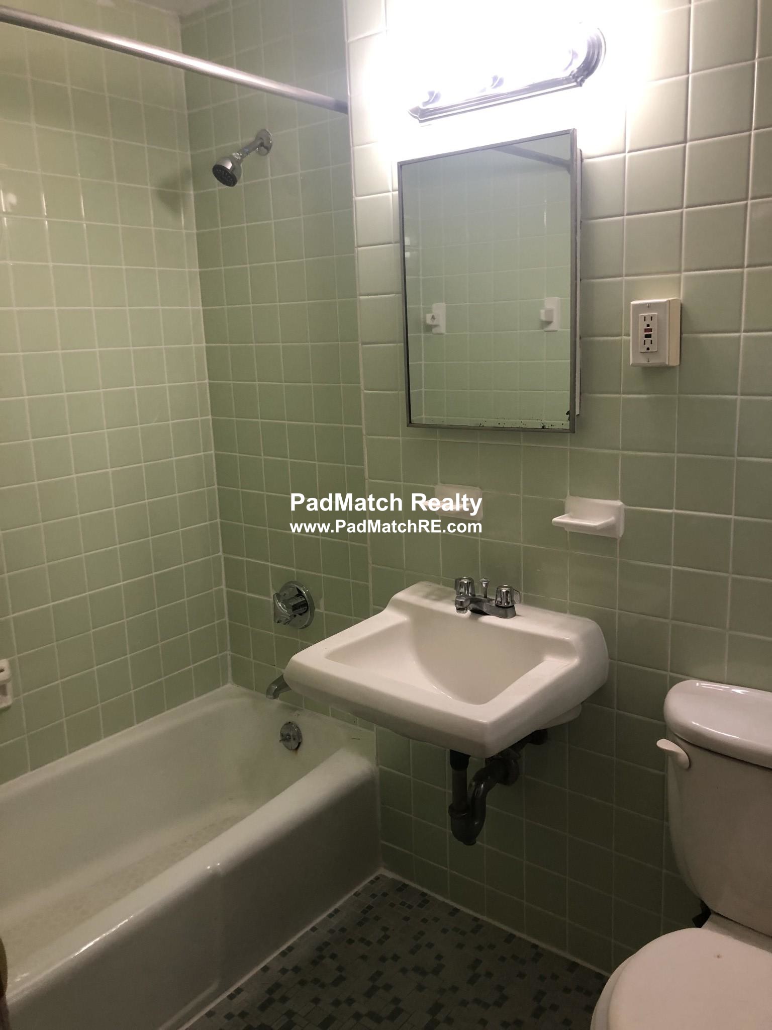 82 Huntington Ave, Jamaica Plain