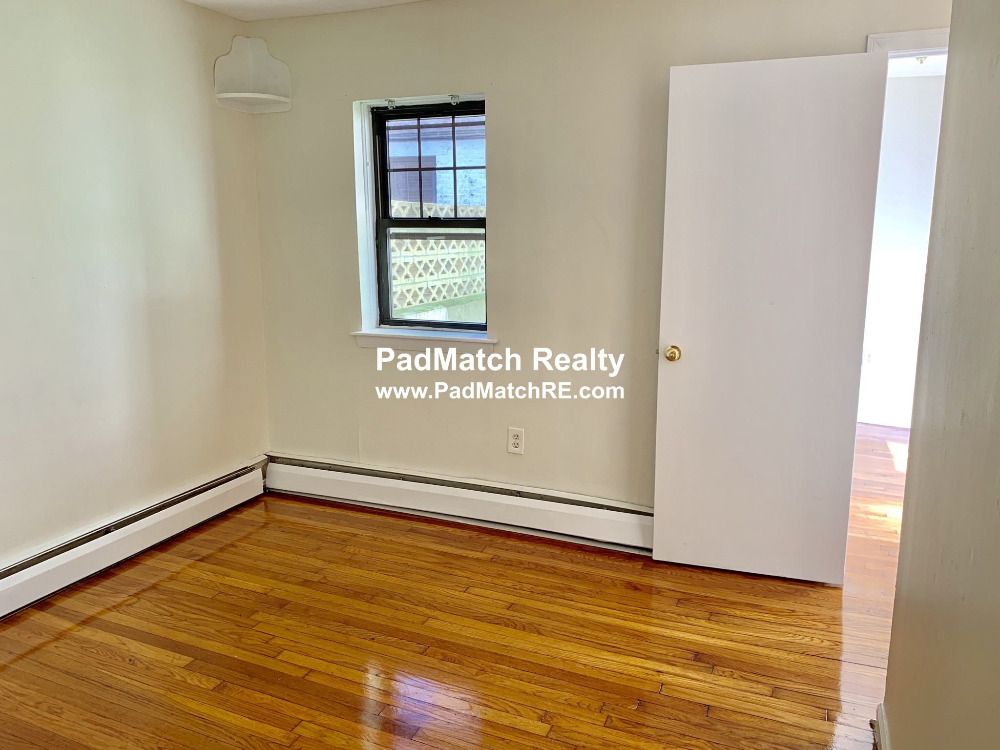 58 Queensberry St, Fenway