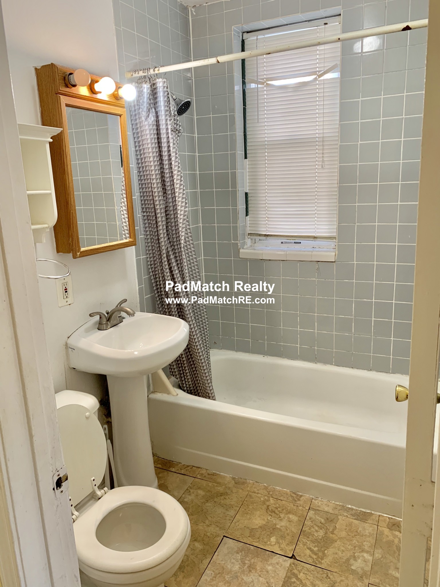 891 Huntington Ave, Mission Hill