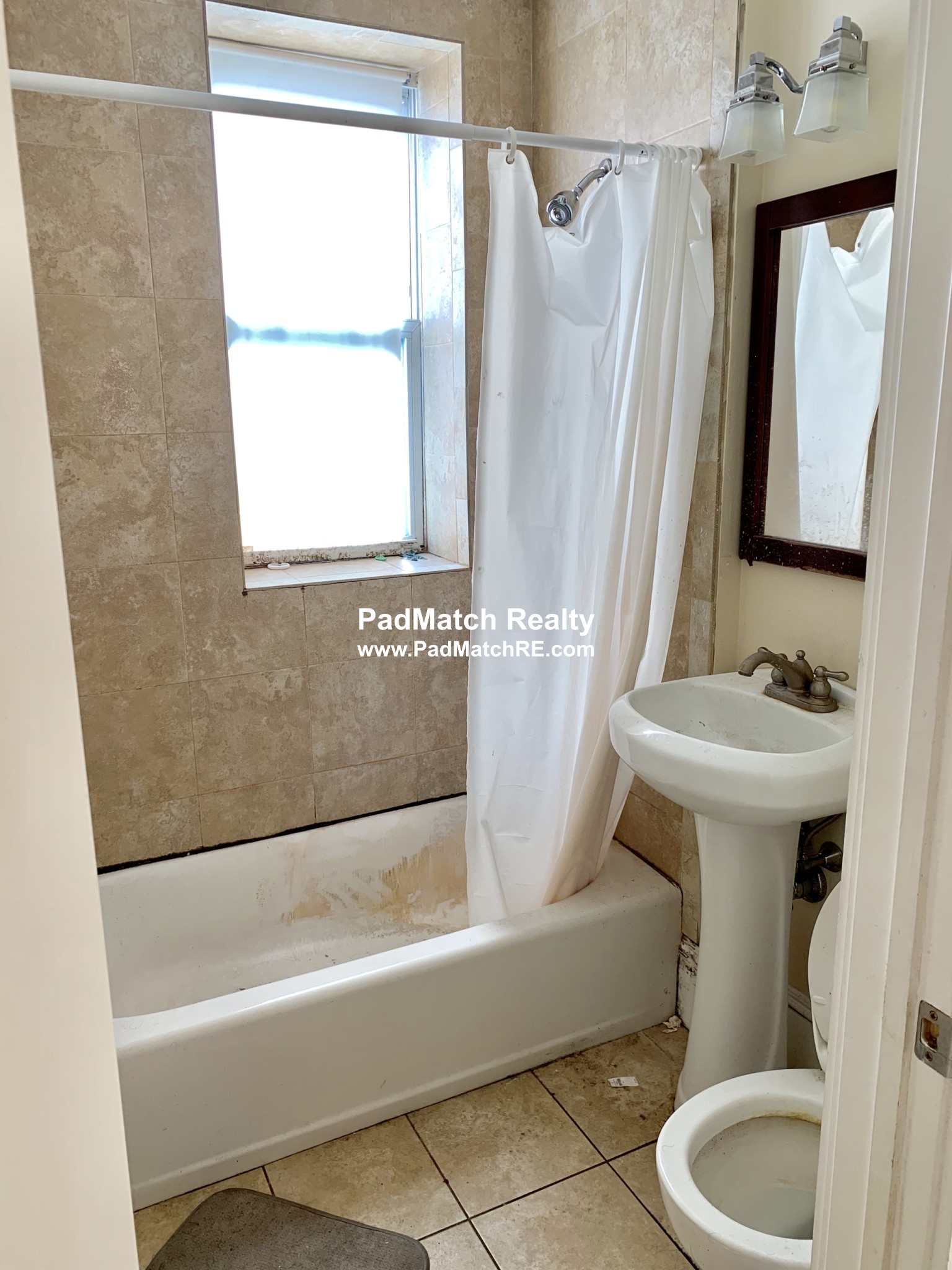 887 Huntington Ave, Mission Hill