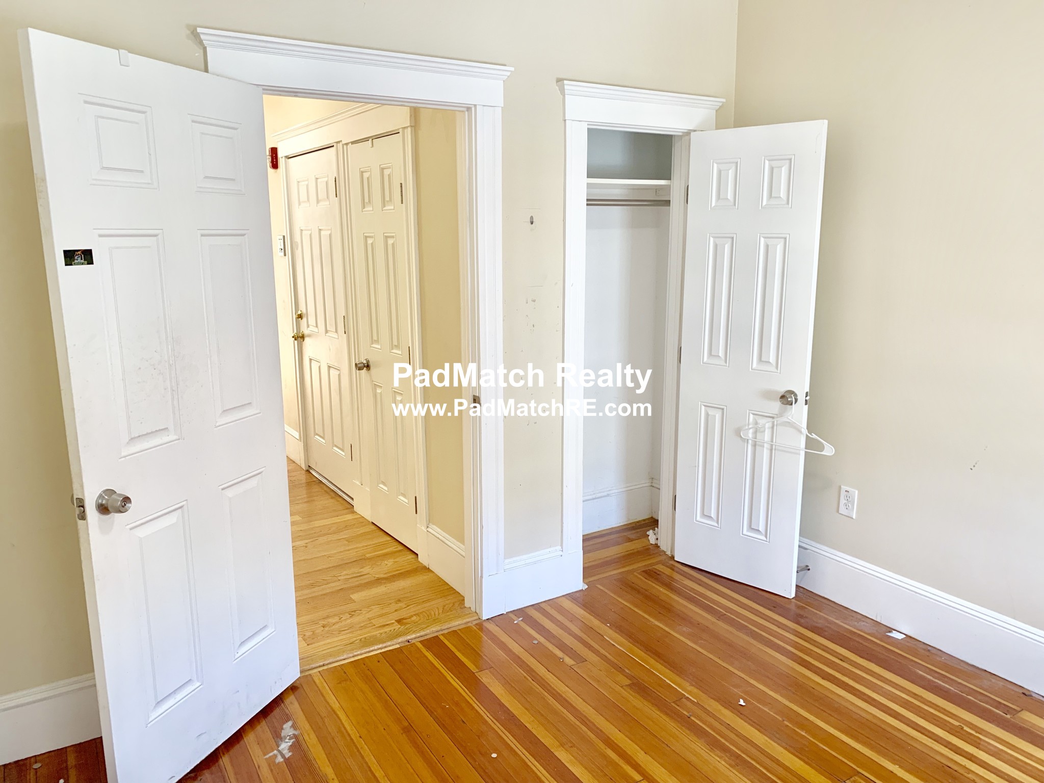 887 Huntington Ave, Mission Hill