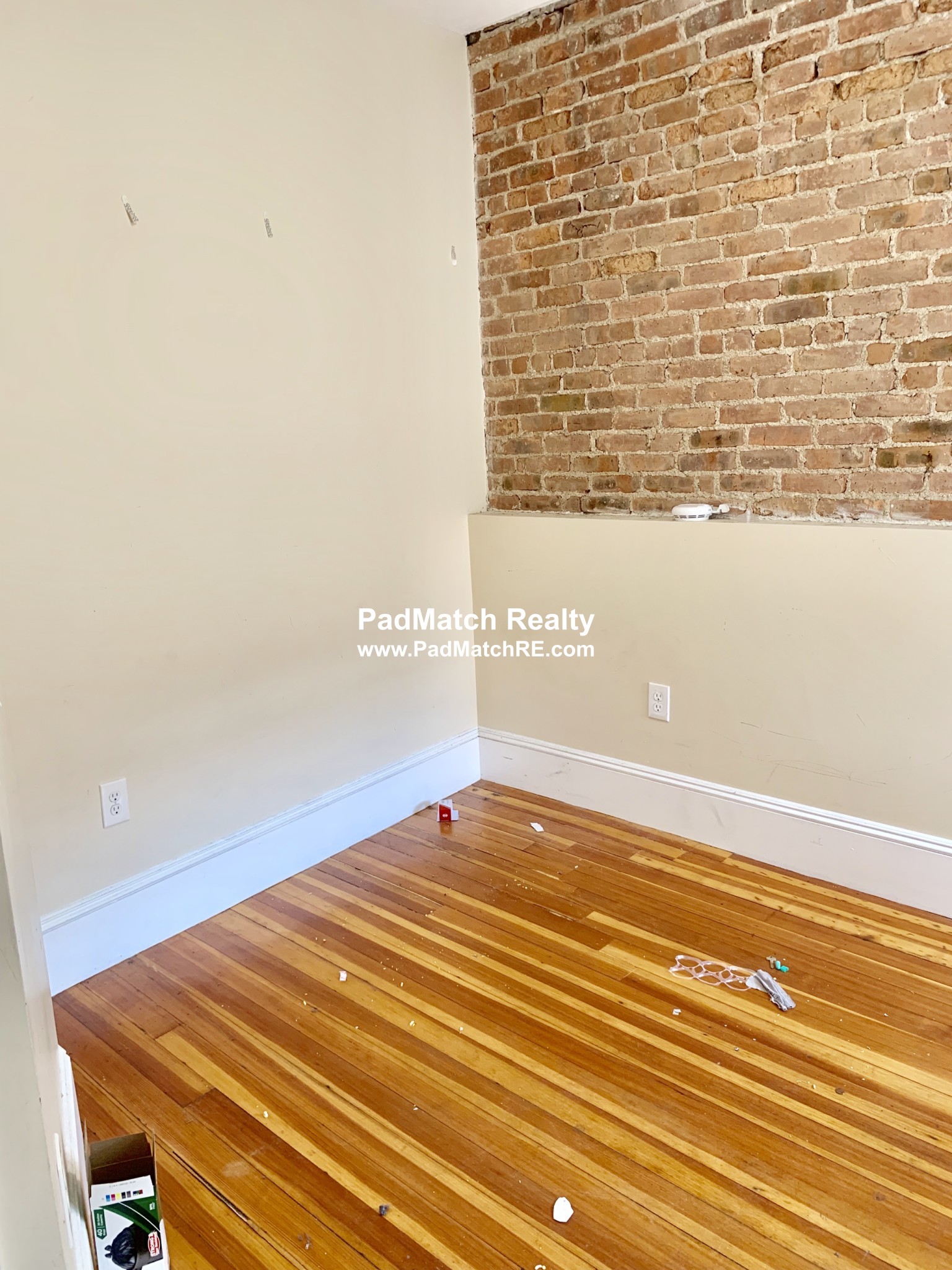 887 Huntington Ave, Mission Hill