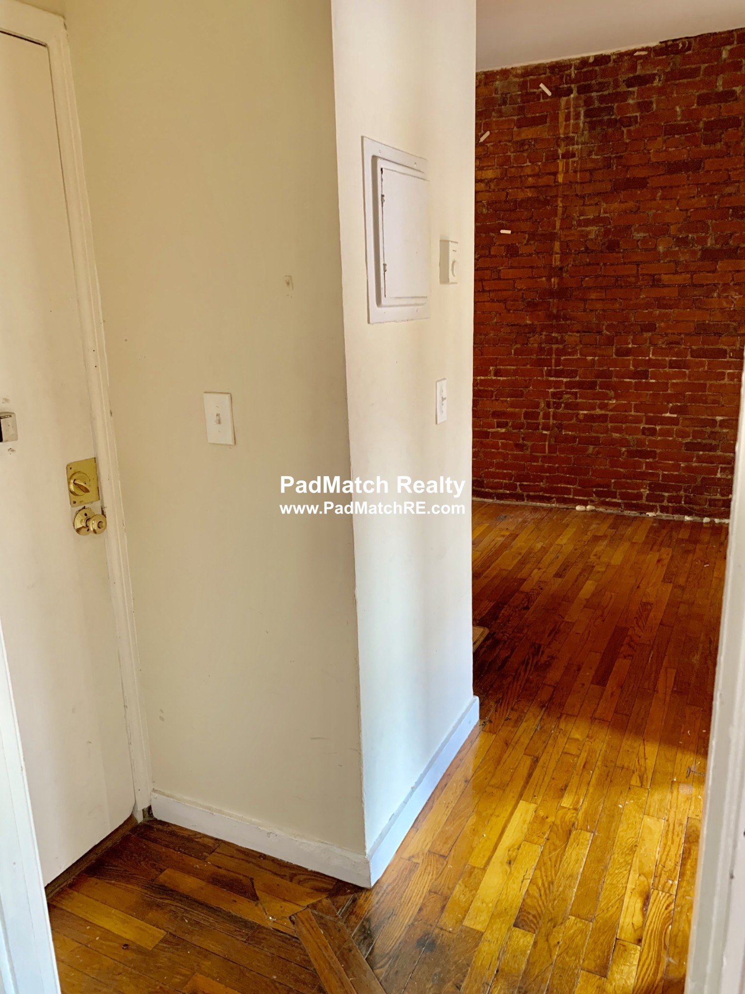 886 Huntington Ave, Mission Hill