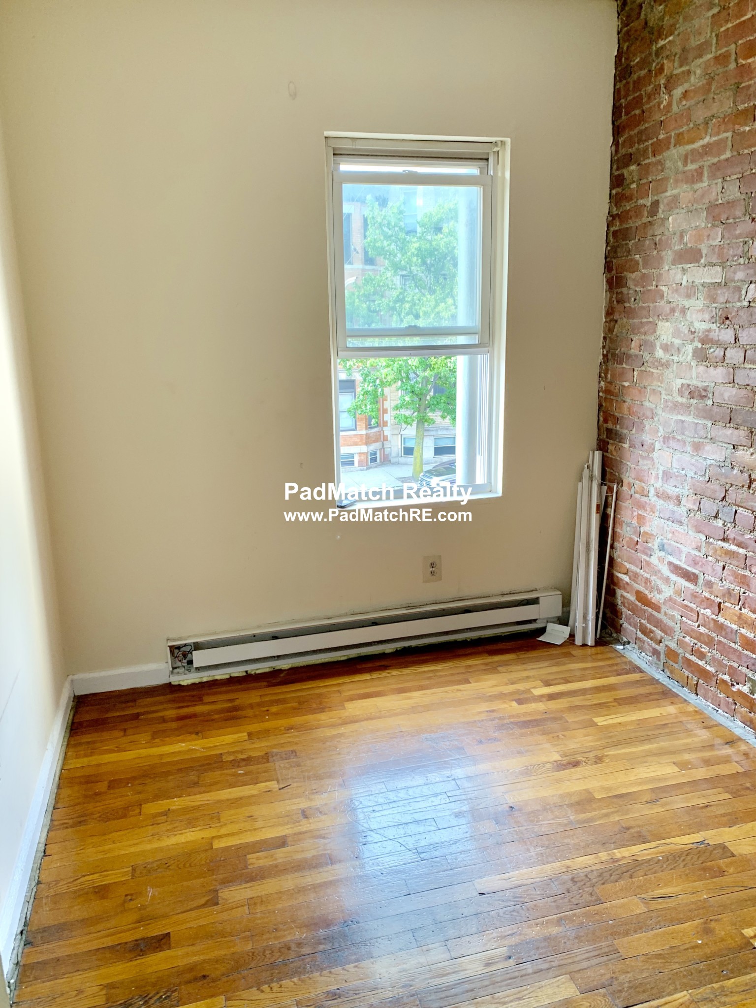 886 Huntington Ave, Mission Hill