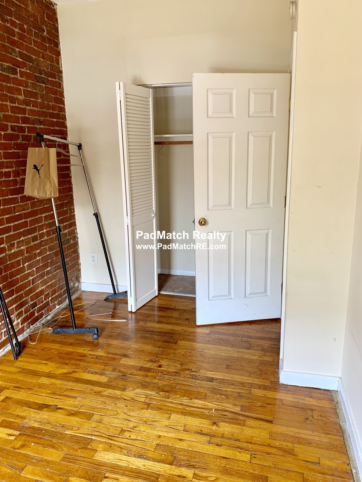 886 Huntington Ave, Mission Hill