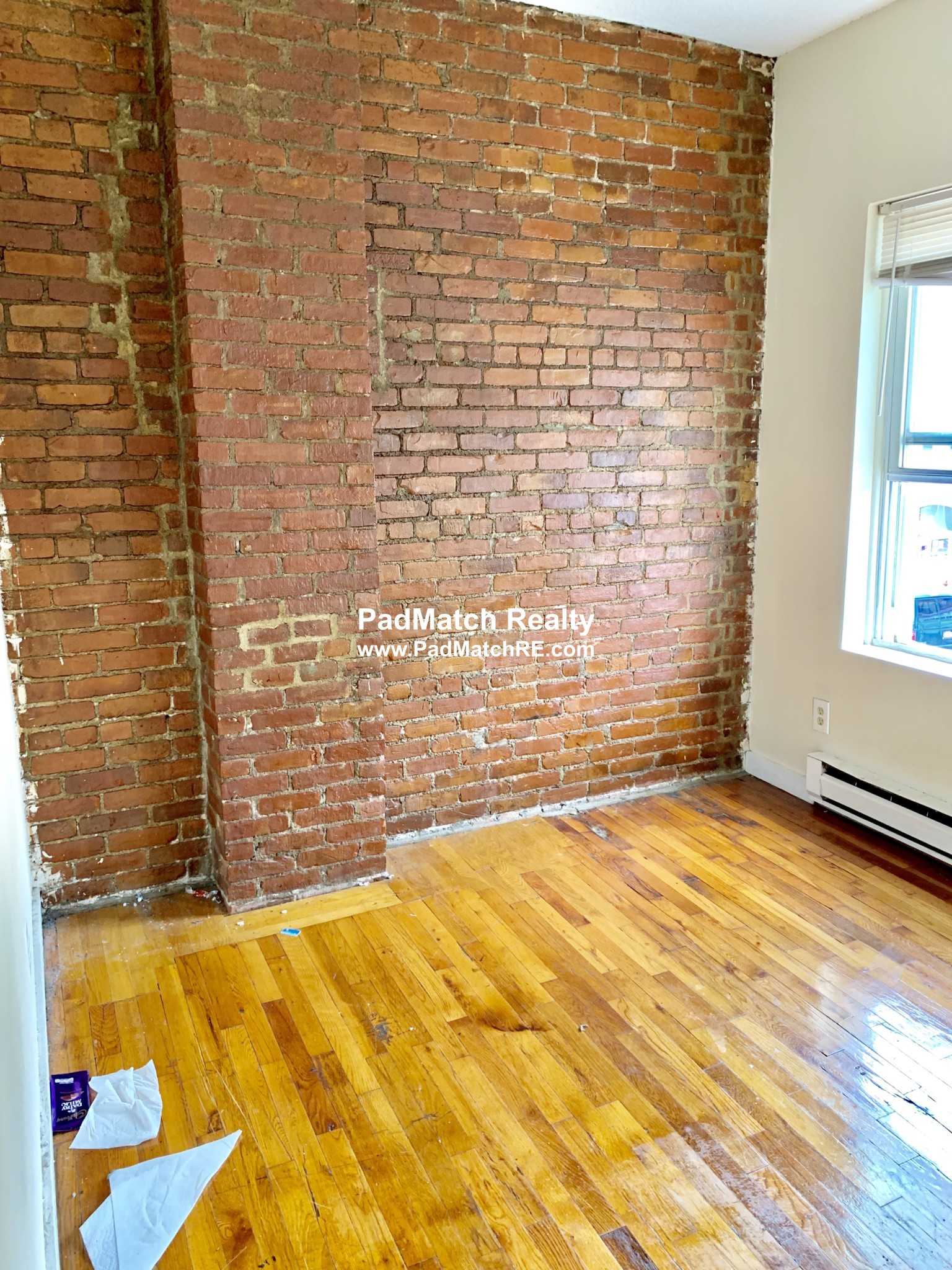 886 Huntington Ave, Mission Hill