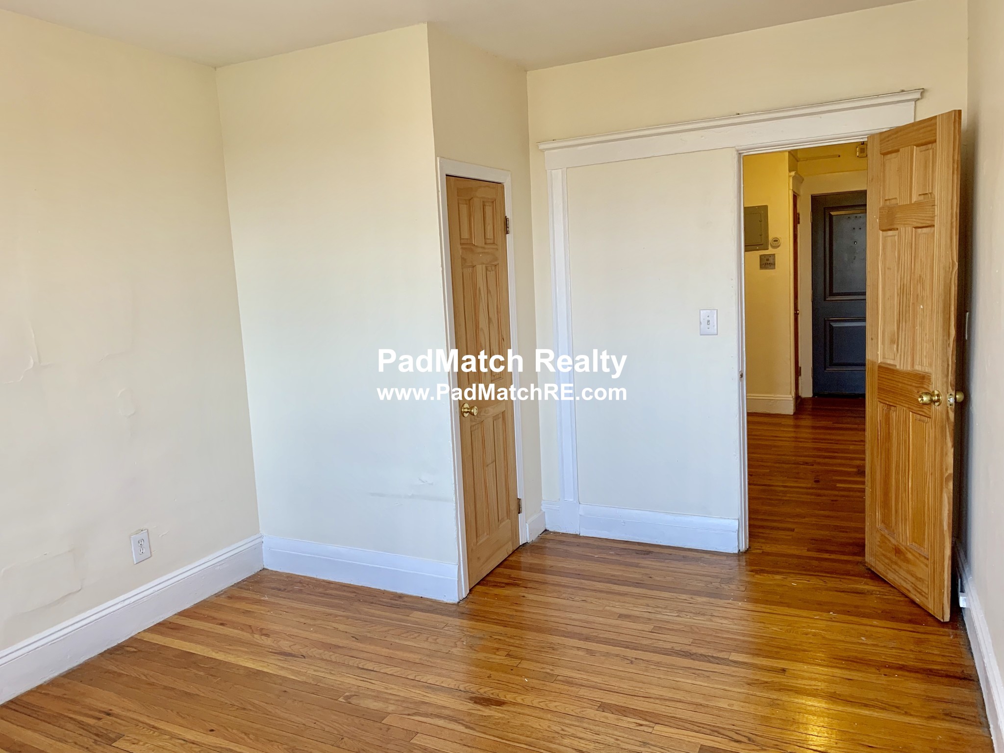 2.5 bed, 1 bath apartment for rent at 244 Kelton St Unit 17, Allston — photo 8 of 16