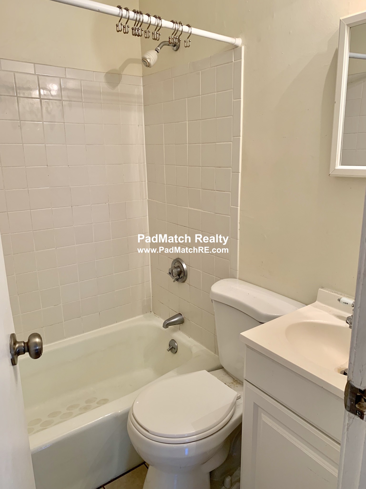 53 Huntington Ave, Jamaica Plain