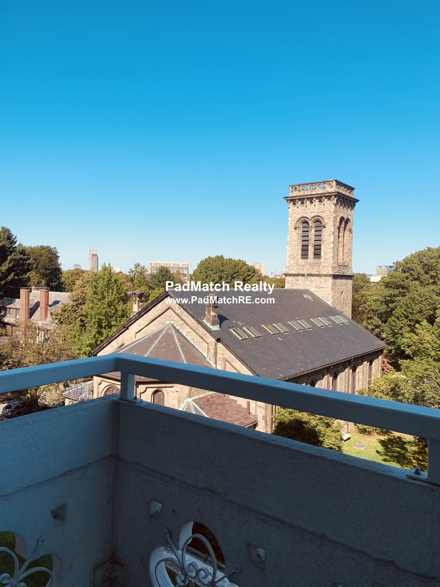 20 Chapel St, Longwood