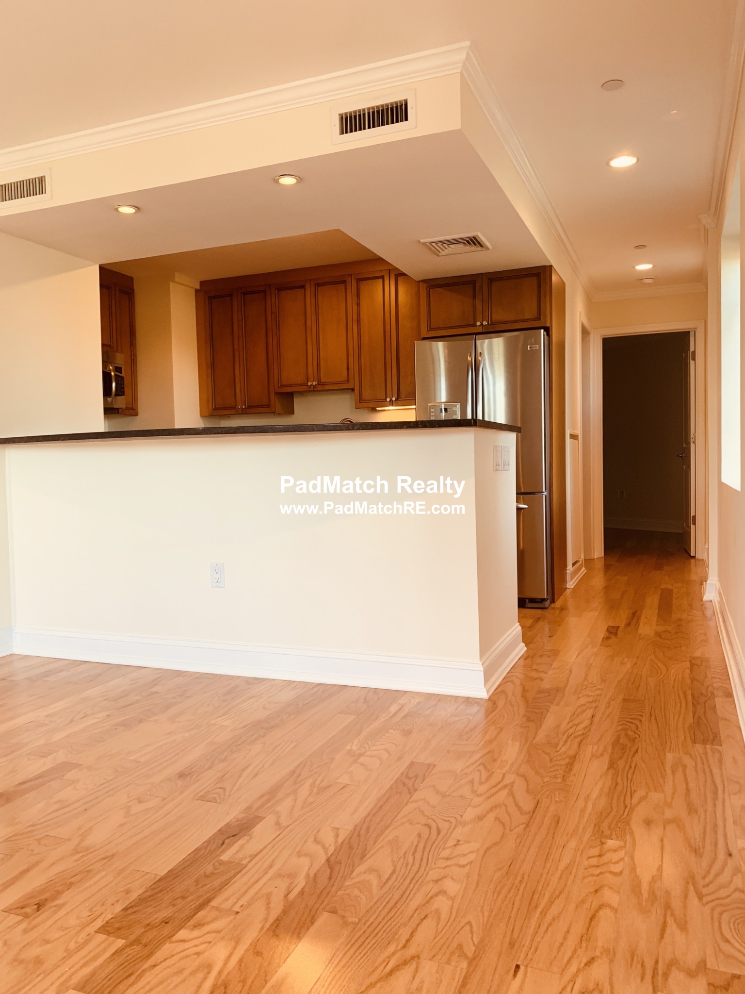 20 Chapel St, Longwood