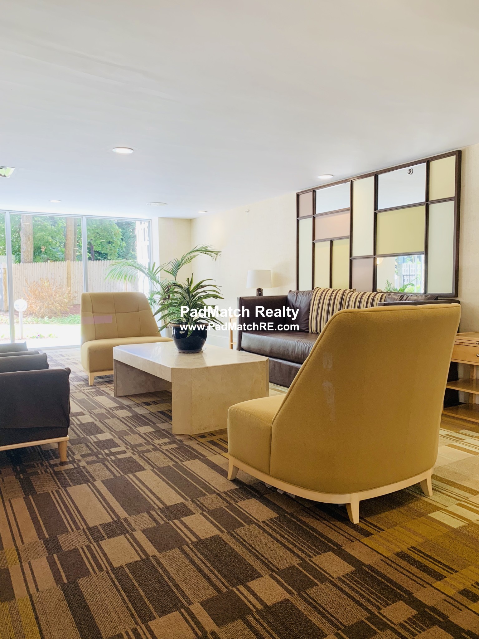 101 Monmouth St, Longwood