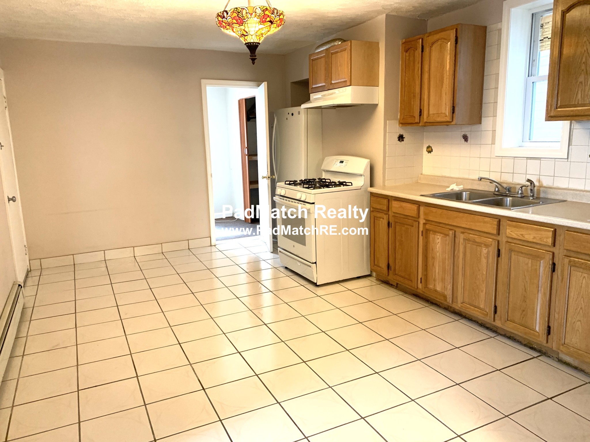 303 Maverick St, East Boston