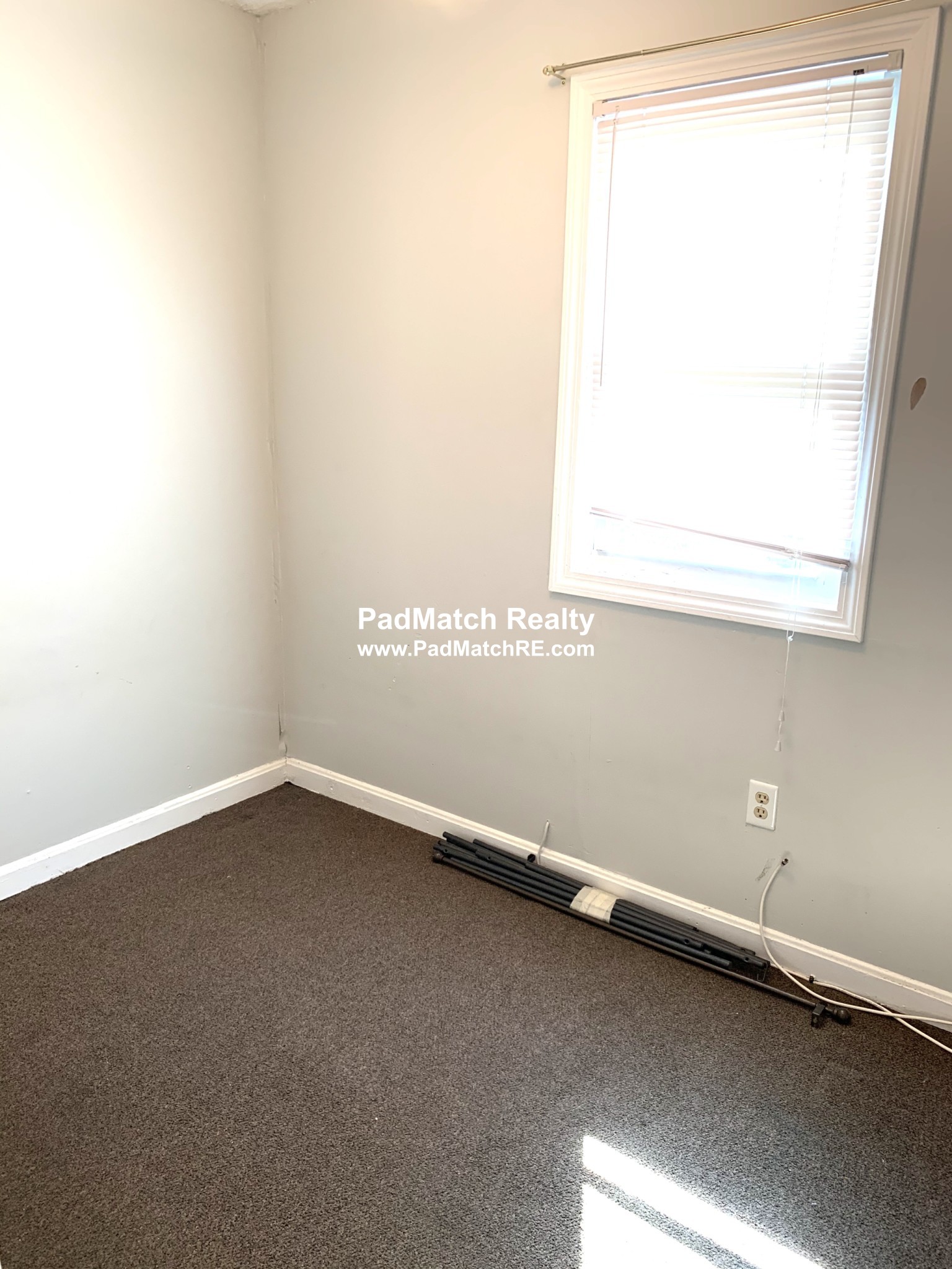 303 Maverick St, East Boston