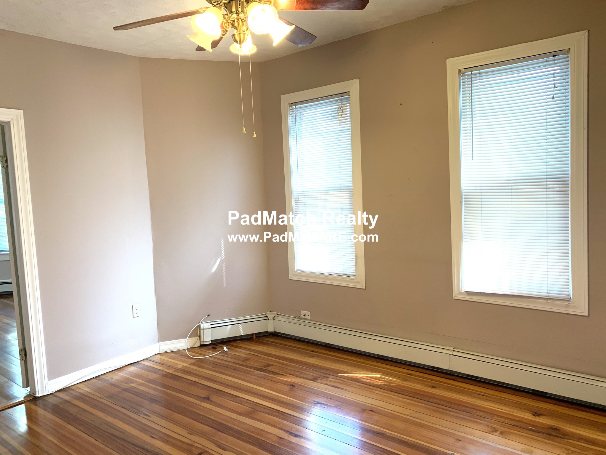 303 Maverick St, East Boston