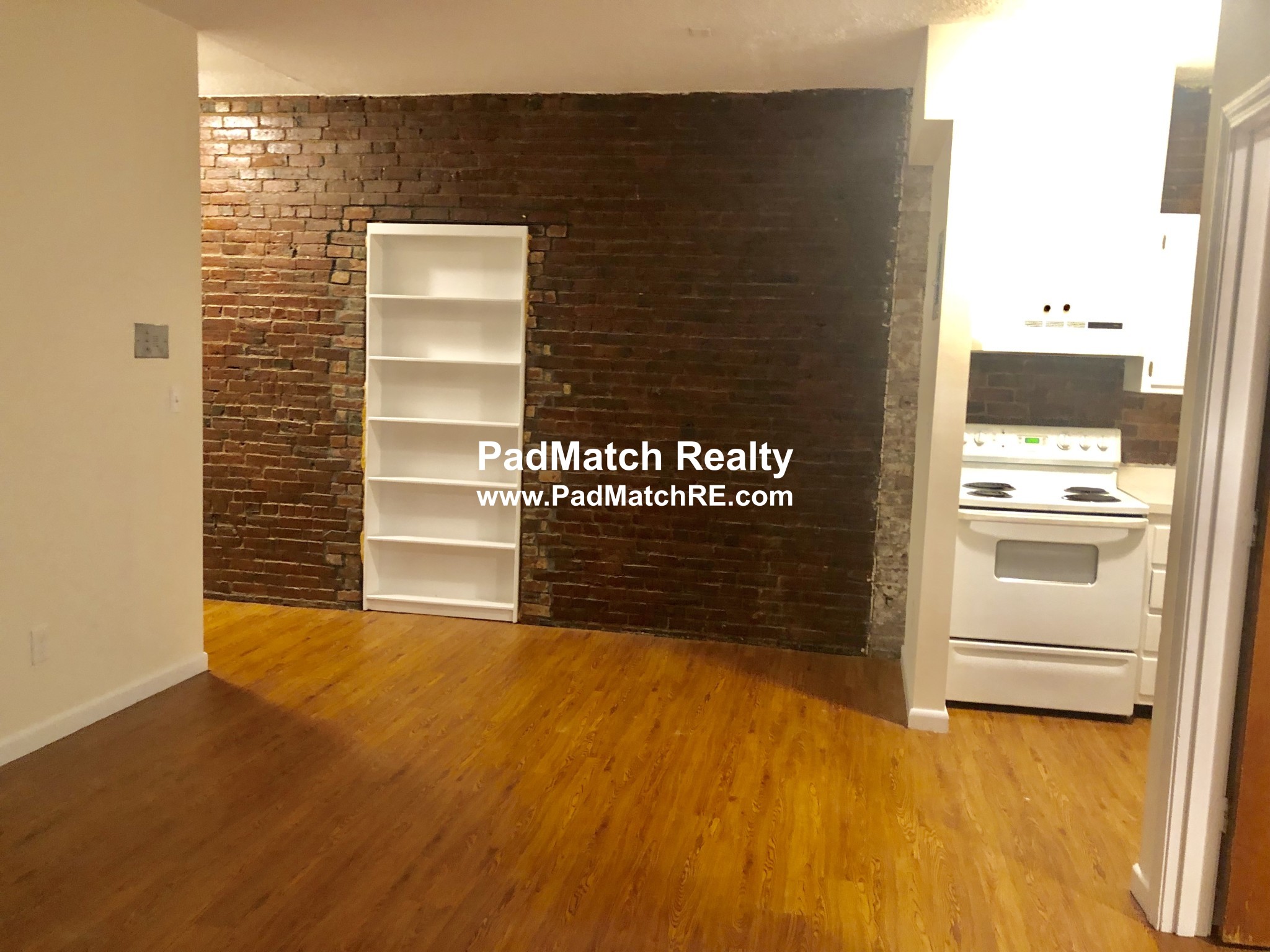 1 bed, 1 bath apartment for rent at 62 South Huntington Ave Unit 3, Jamaica Plain — photo 3 of 8