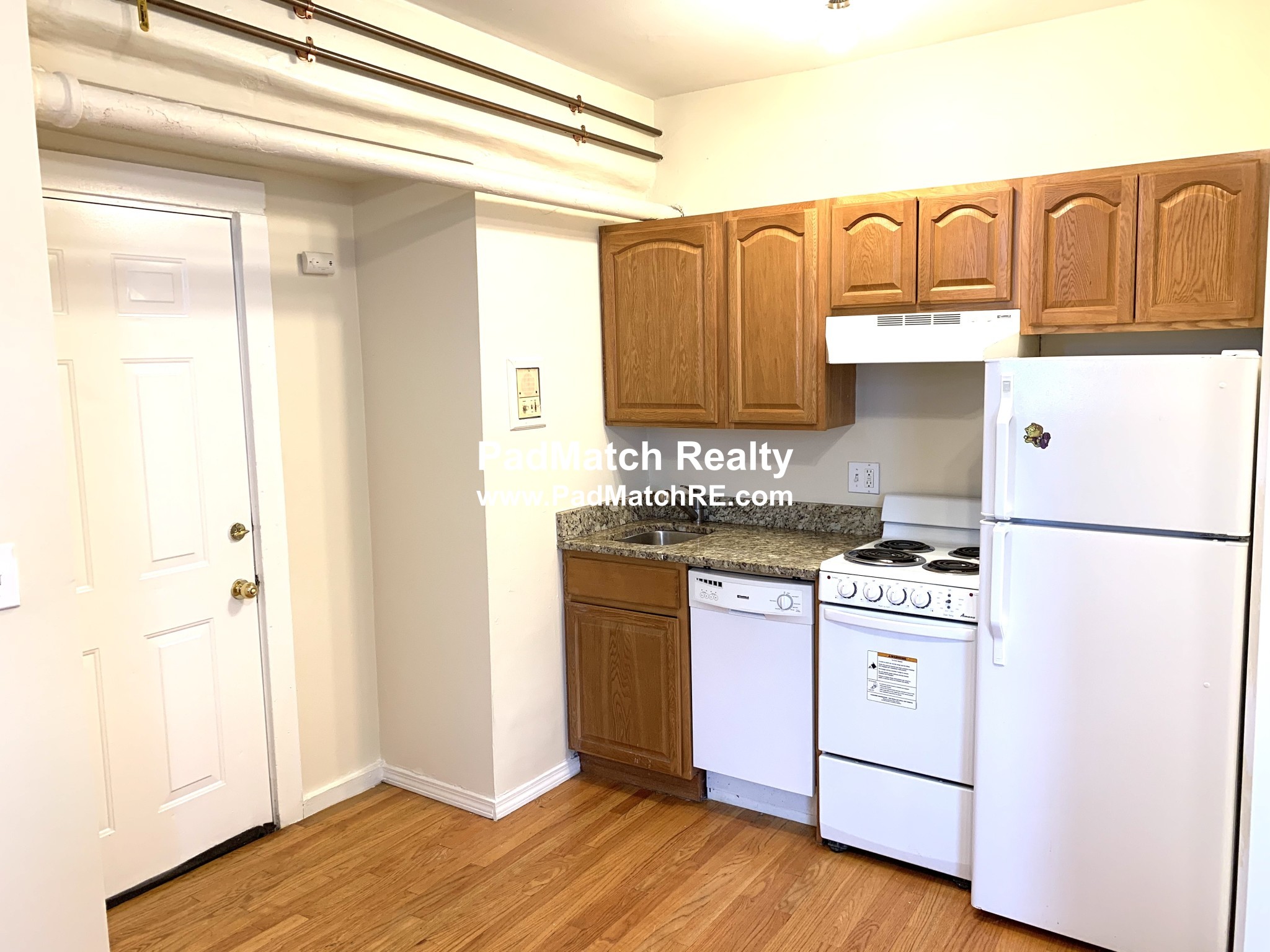 41 Bay State Rd, Fenway