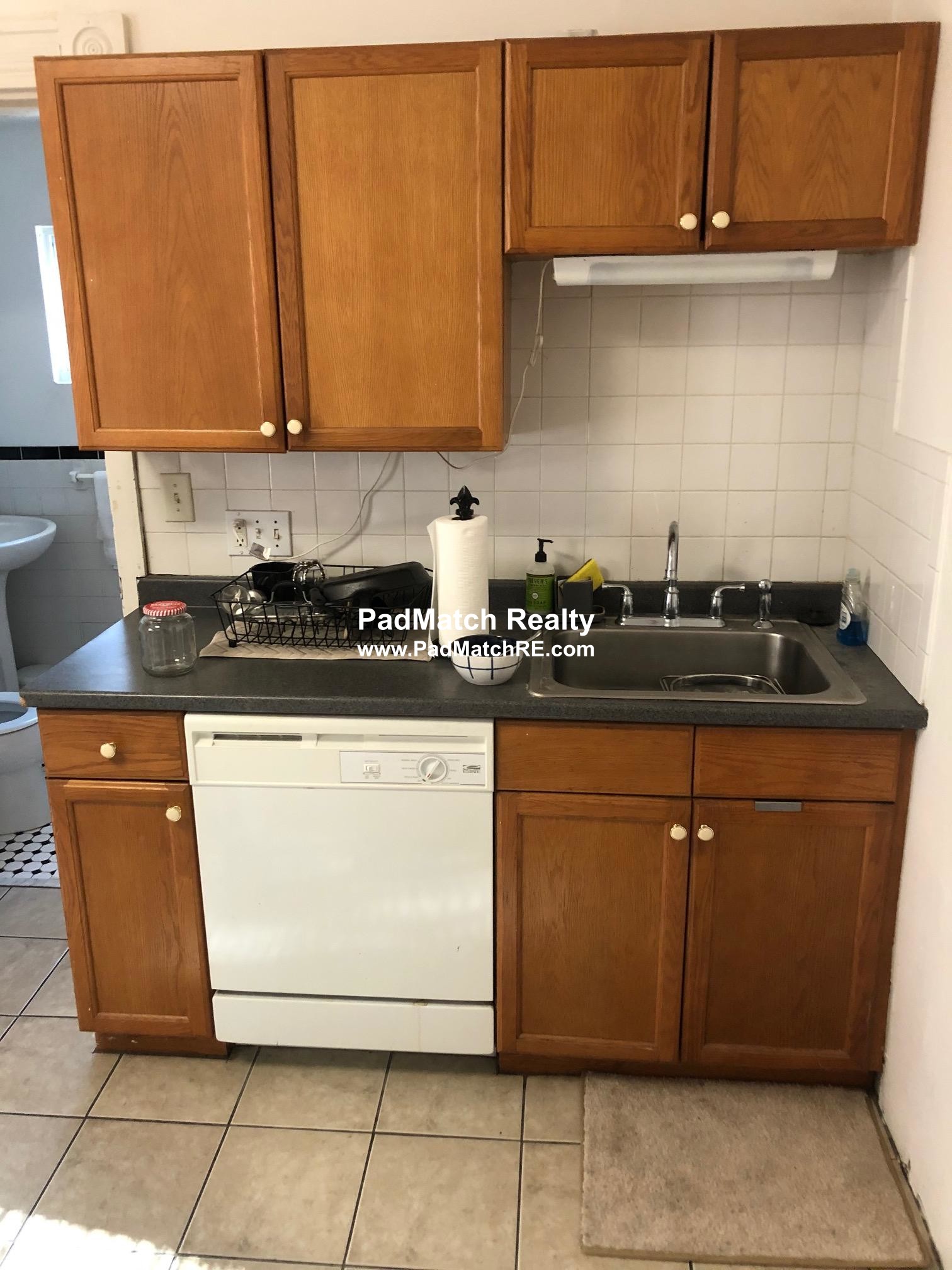 25 Pratt St, Allston