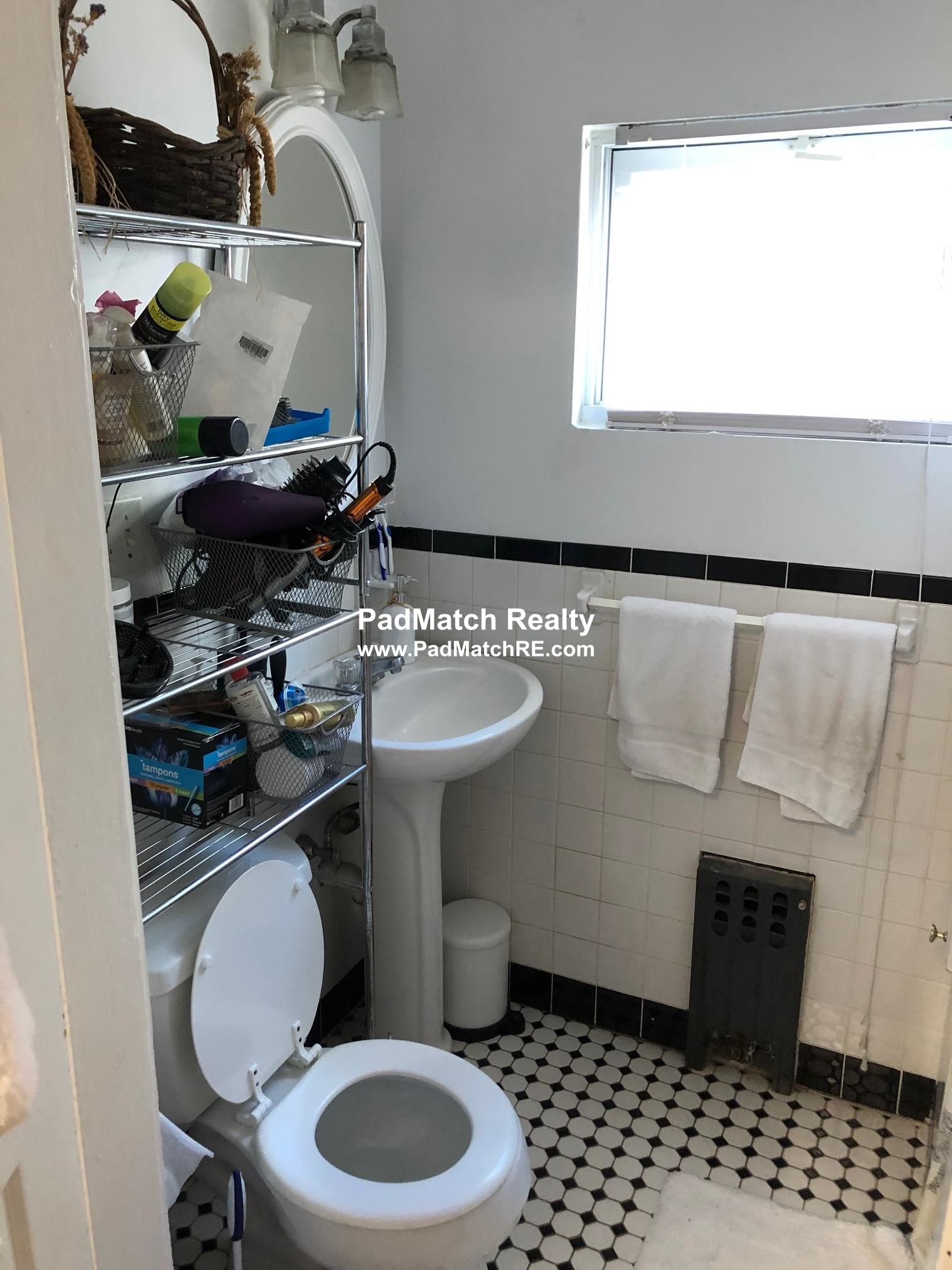 25 Pratt St, Allston