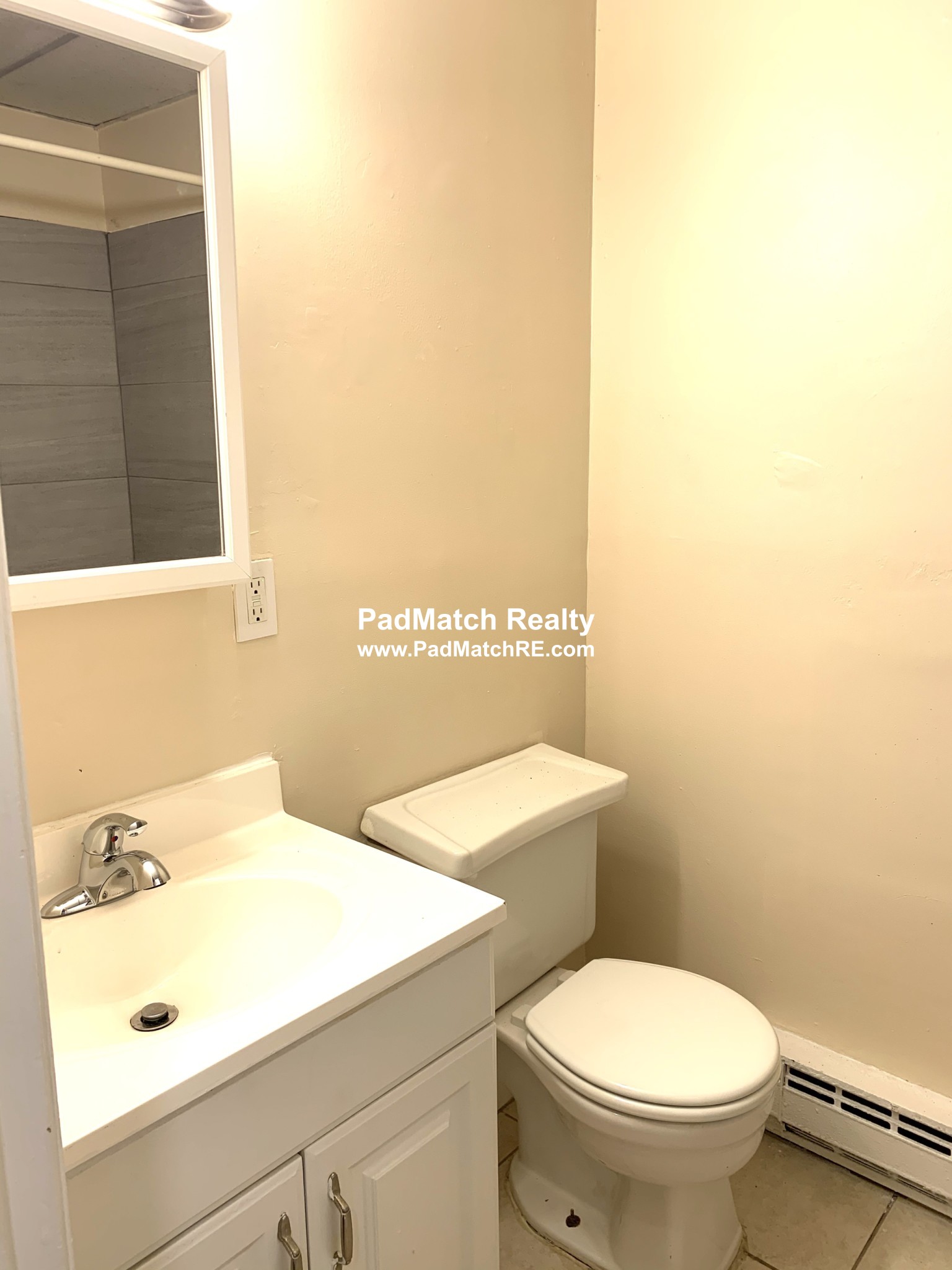 896 Huntington Ave, Mission Hill