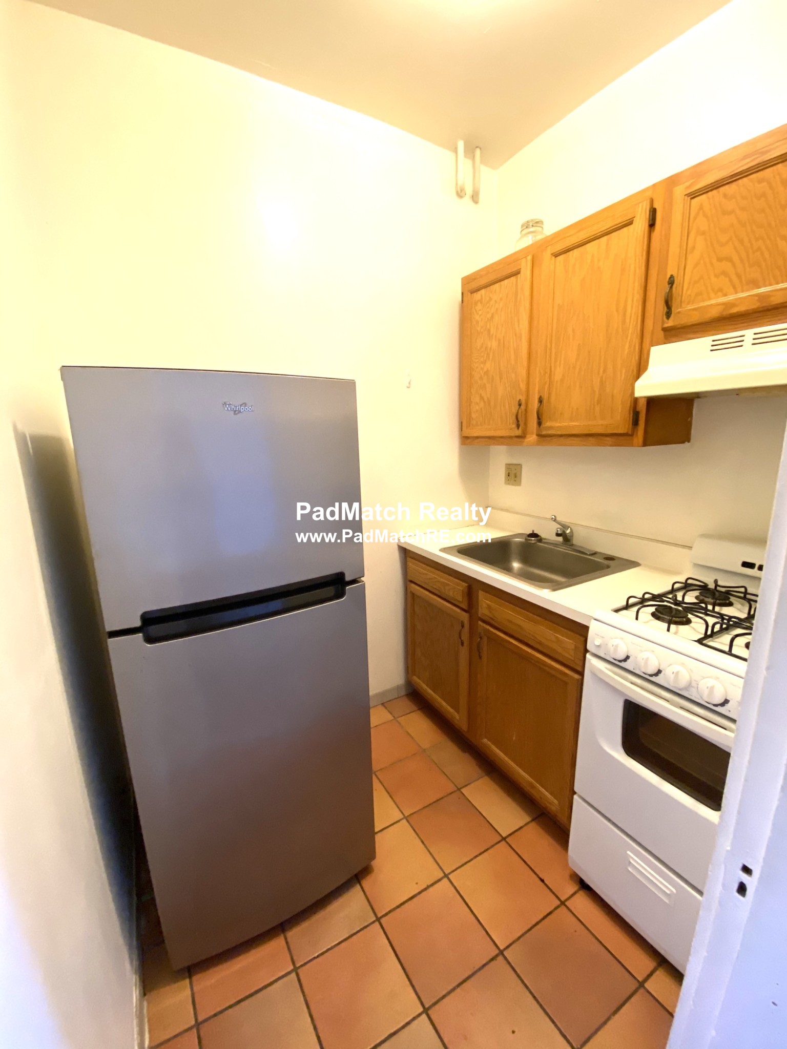Studio bed, 1 bath apartment for rent at 1258 Commonwealth Ave Unit 15, Allston — photo 4 of 6