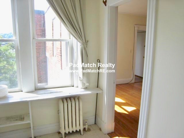 28 Quint Ave, Allston