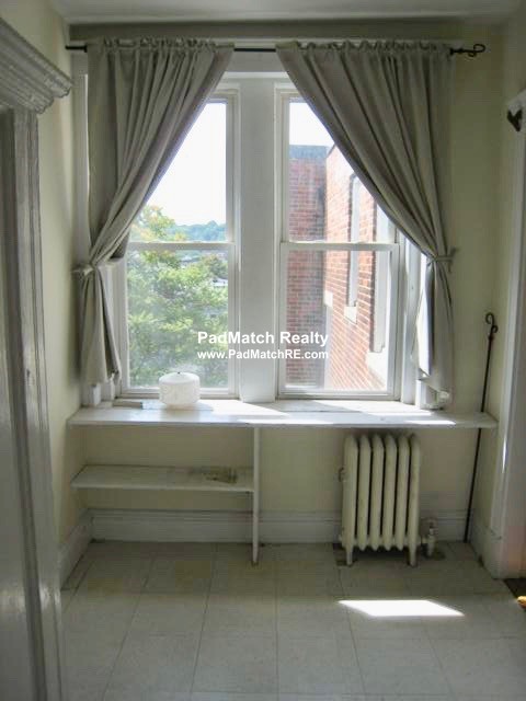 28 Quint Ave, Allston