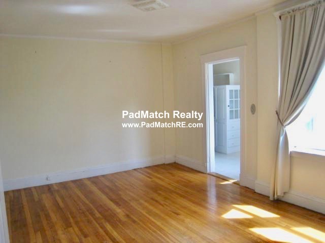 28 Quint Ave, Allston