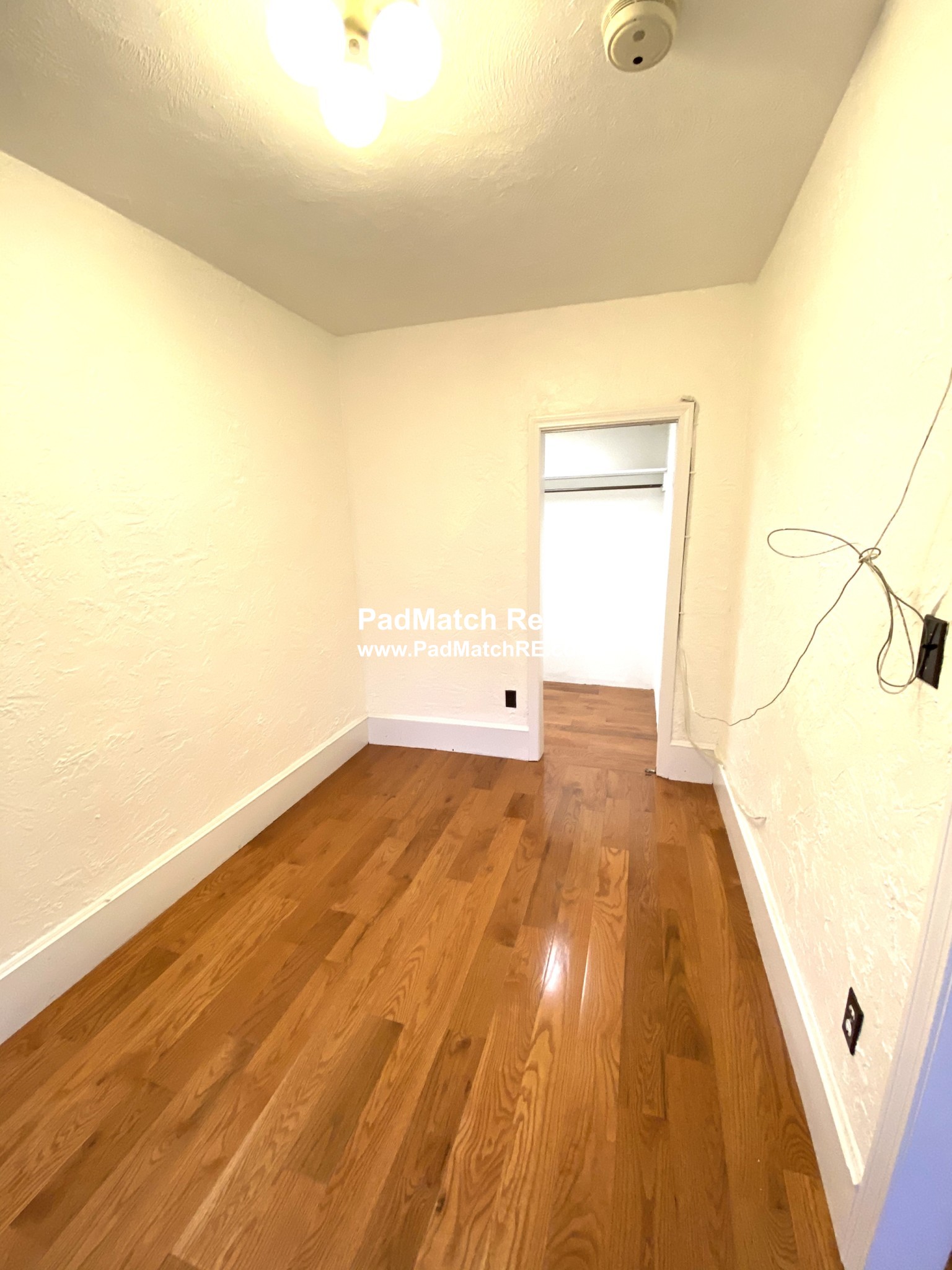 4 Garden Court St, North End