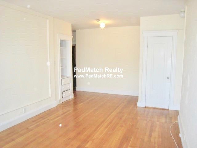 2003 Commonwealth Ave, Brighton