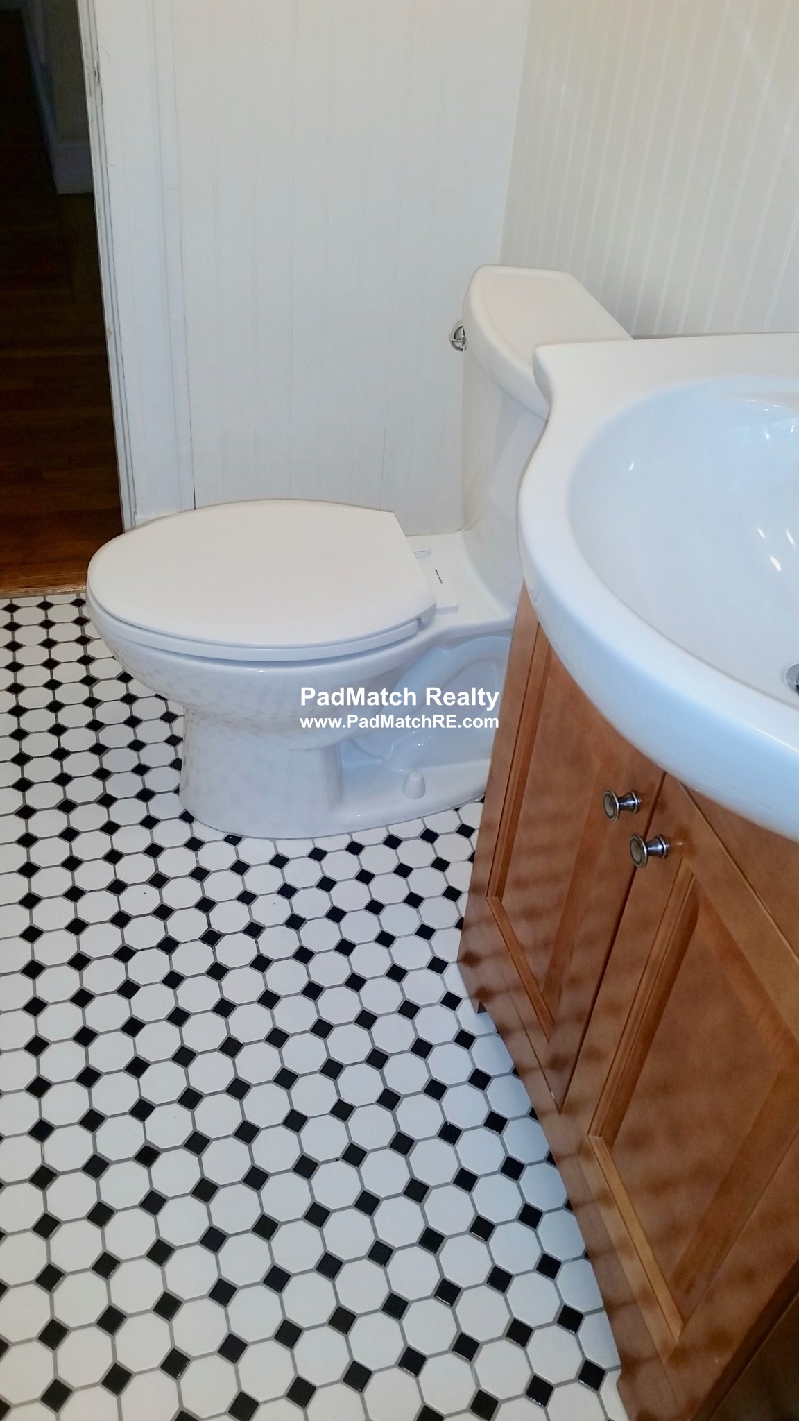 2003 Commonwealth Ave, Brighton