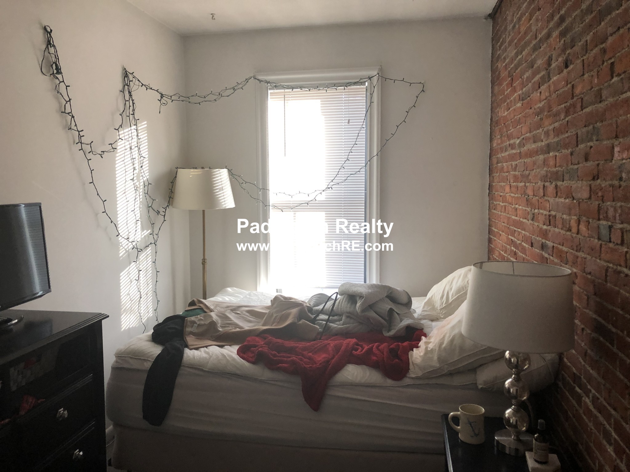 23 Cortes St, Back Bay