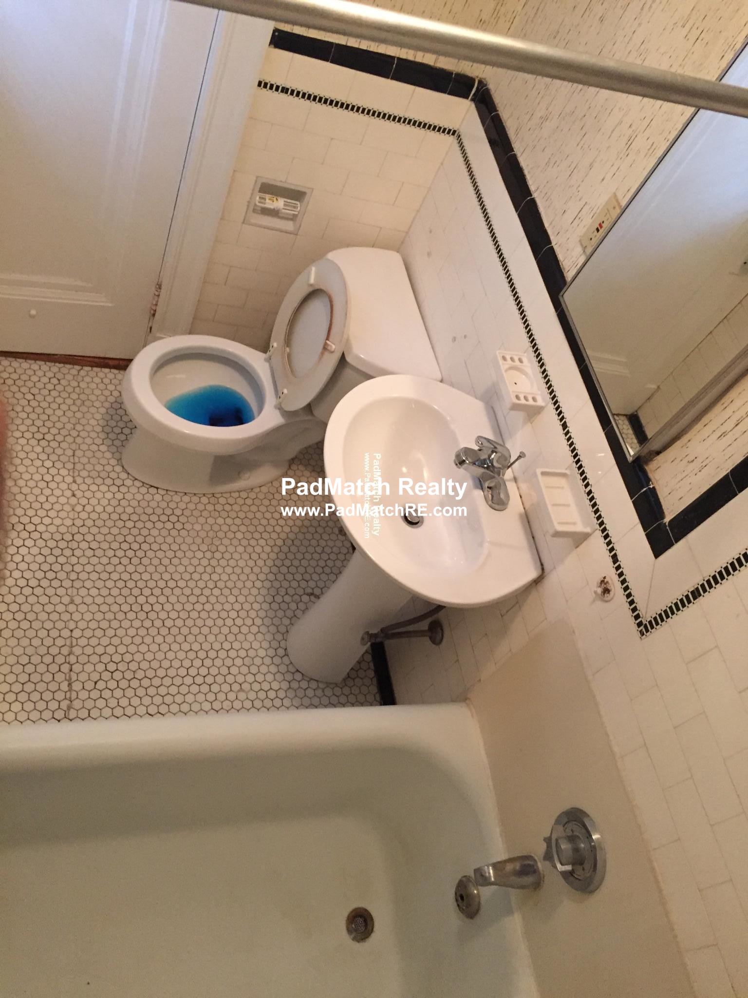 Studio bed, 1 bath apartment for rent at 53 Fellsway Unit 14, Medford — photo 6 of 10