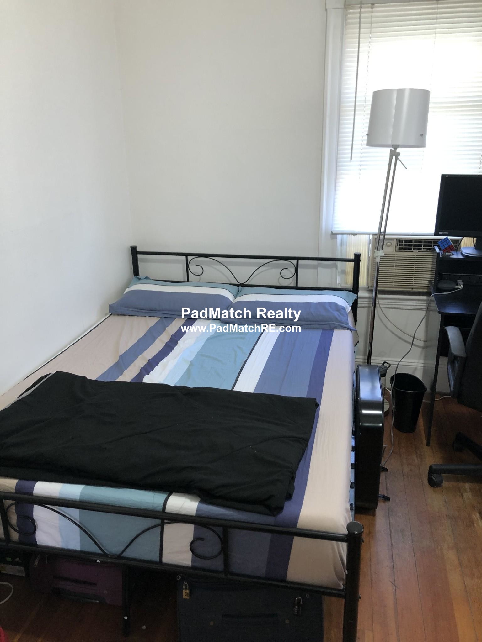 6 bed, 2 bath apartment for rent at 17 Boulevard Ter Unit 17, Allston — photo 11 of 17