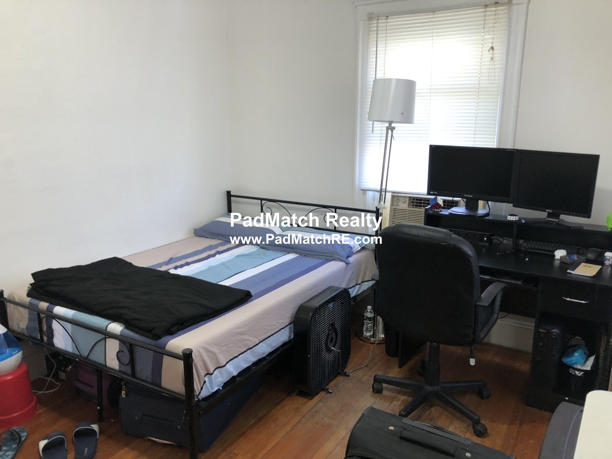 6 bed, 2 bath apartment for rent at 17 Boulevard Ter Unit 17, Allston — photo 13 of 17