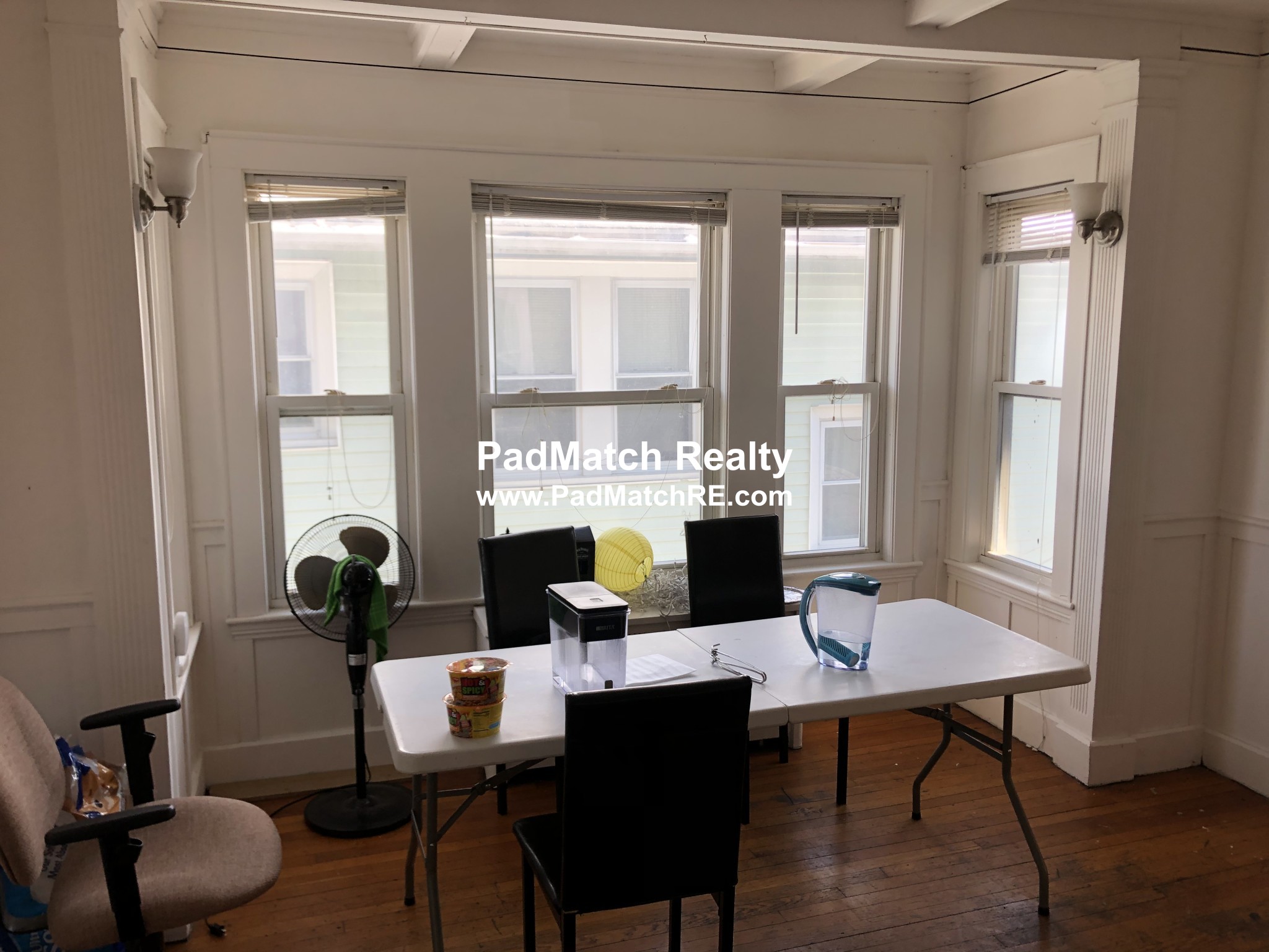 6 bed, 2 bath apartment for rent at 17 Boulevard Ter Unit 17, Allston — photo 16 of 17