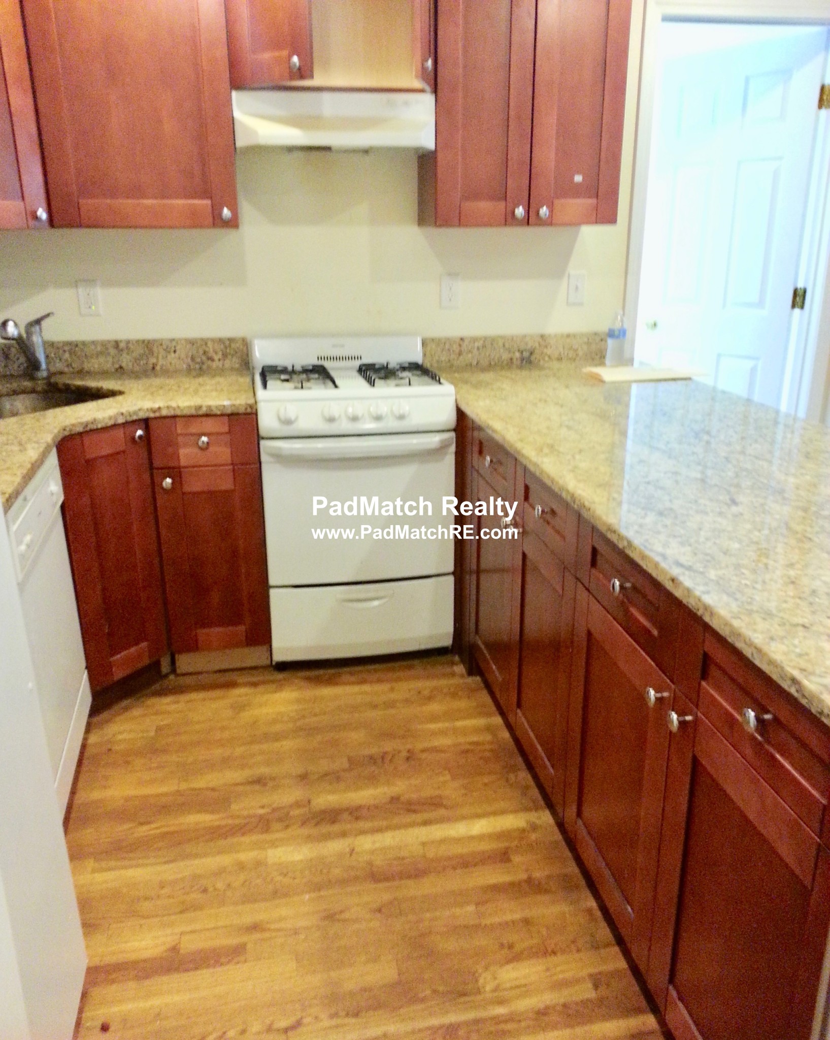 Photo 2 of 62 Egmont St. Unit 6