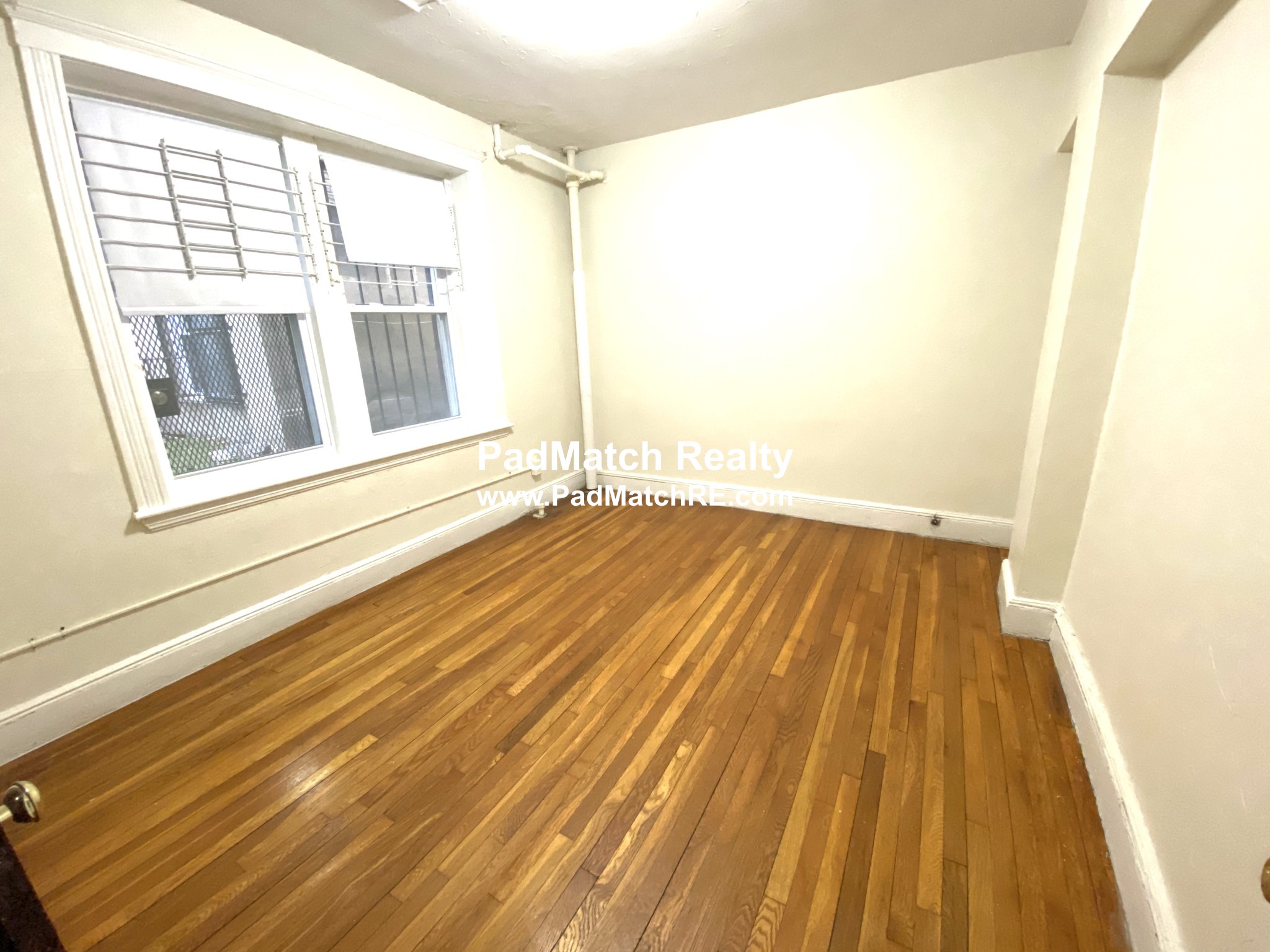 1800 Commonwealth Ave, Brighton