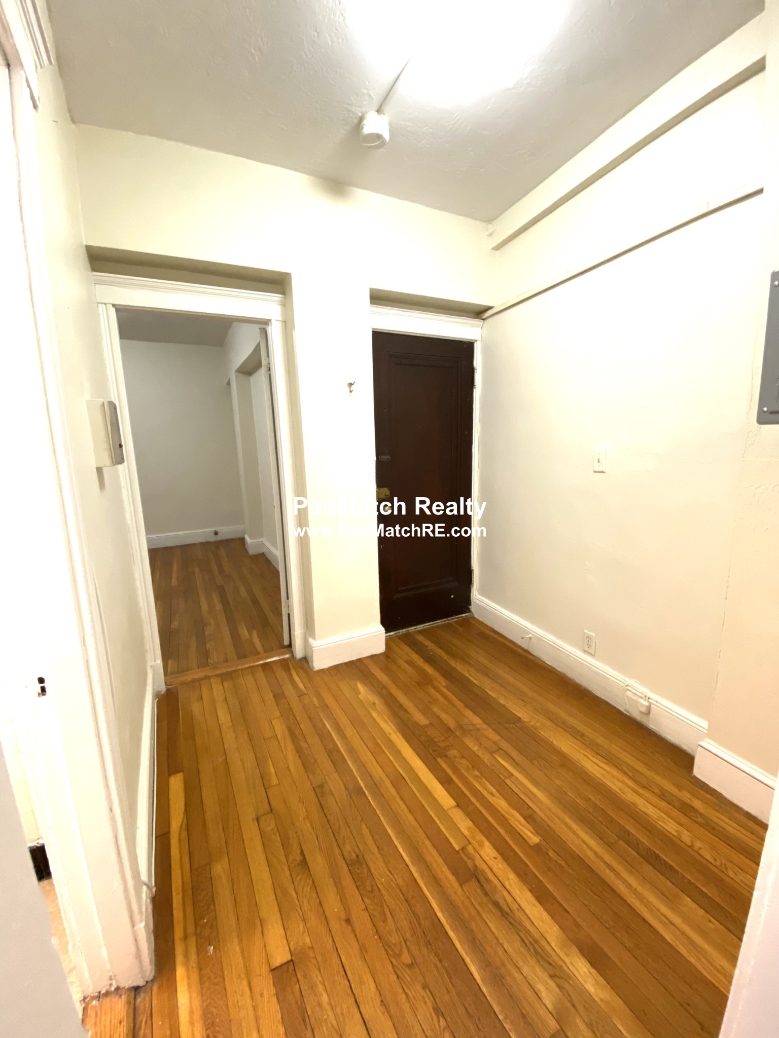 1800 Commonwealth Ave, Brighton