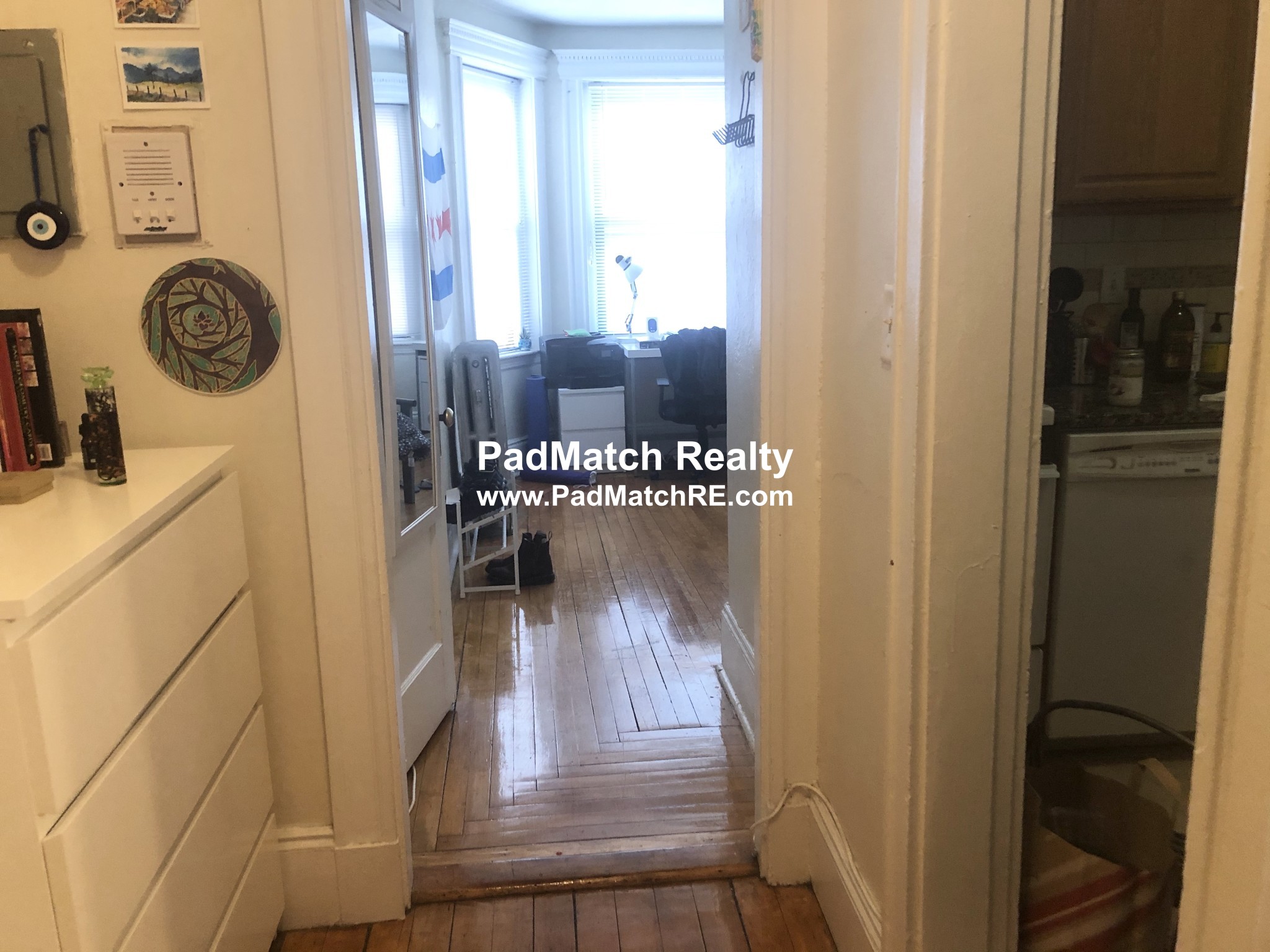 https://ygl-photos.s3.us-west-004.backblazeb2.com/8055W5e349143addb1.jpg